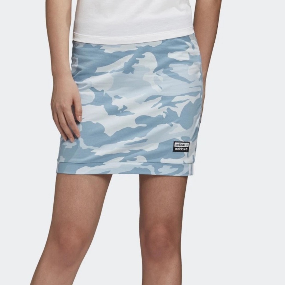 NWT Adidas Originals Camo Mini Skirt‎ Blue Size Small Women’s